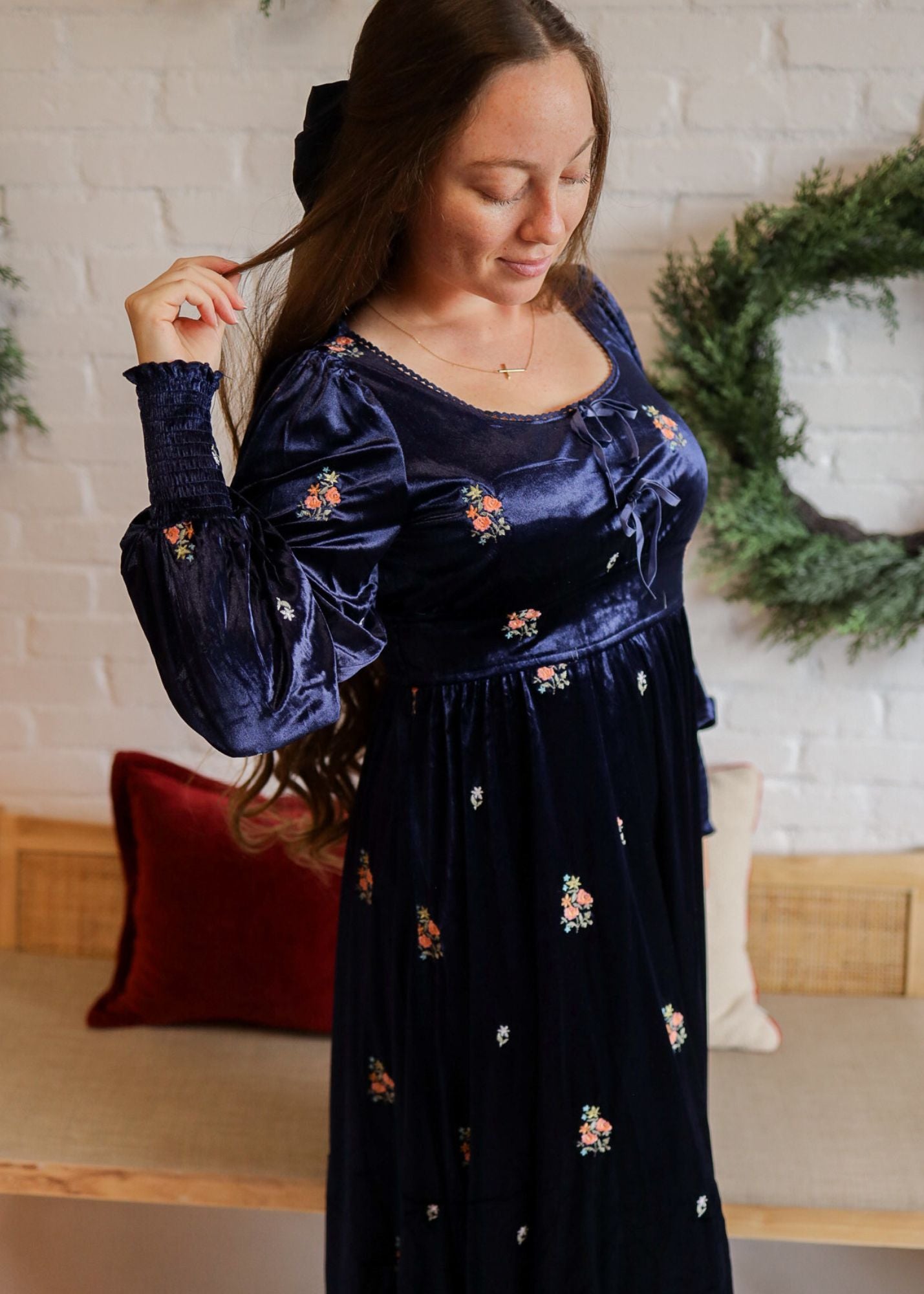 Anastasia Velvet Dress- Navy