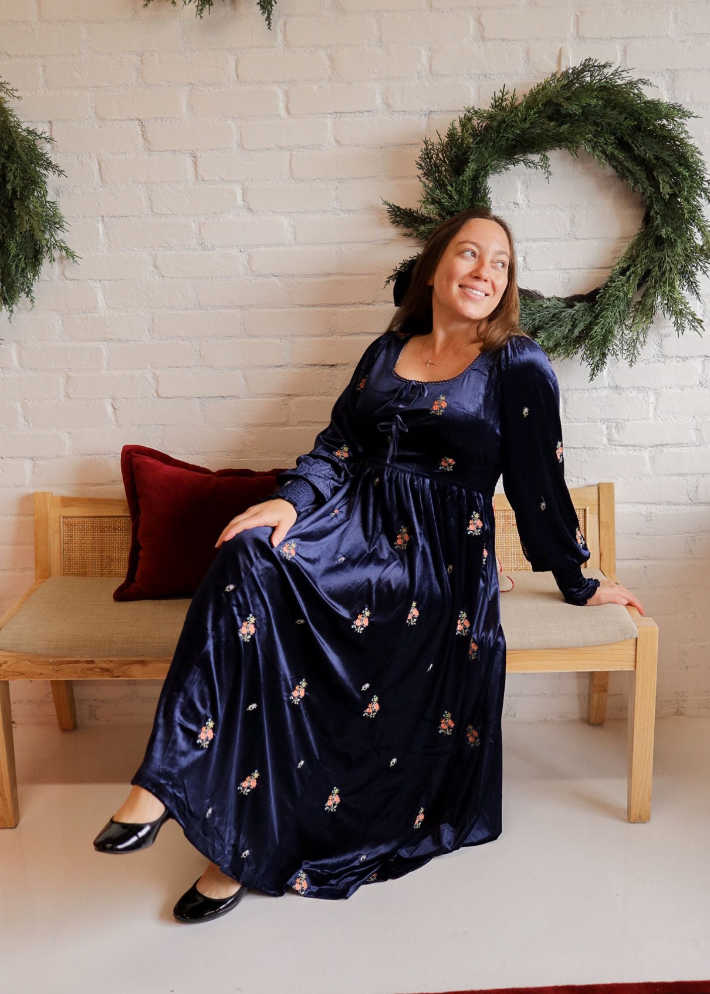 Anastasia Velvet Dress- Navy